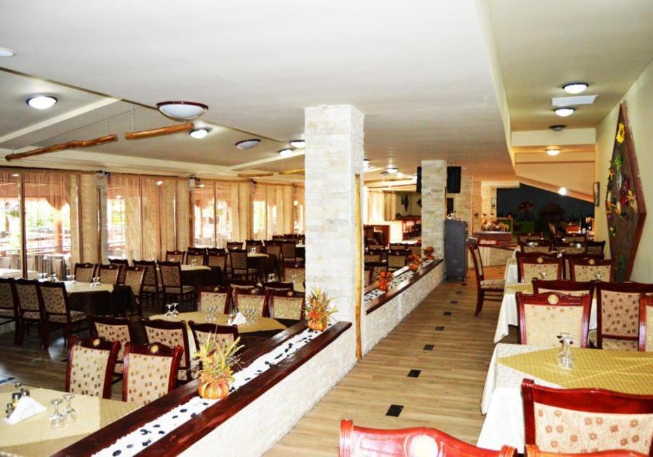 Puflene Resort Муригьол Екстериор снимка